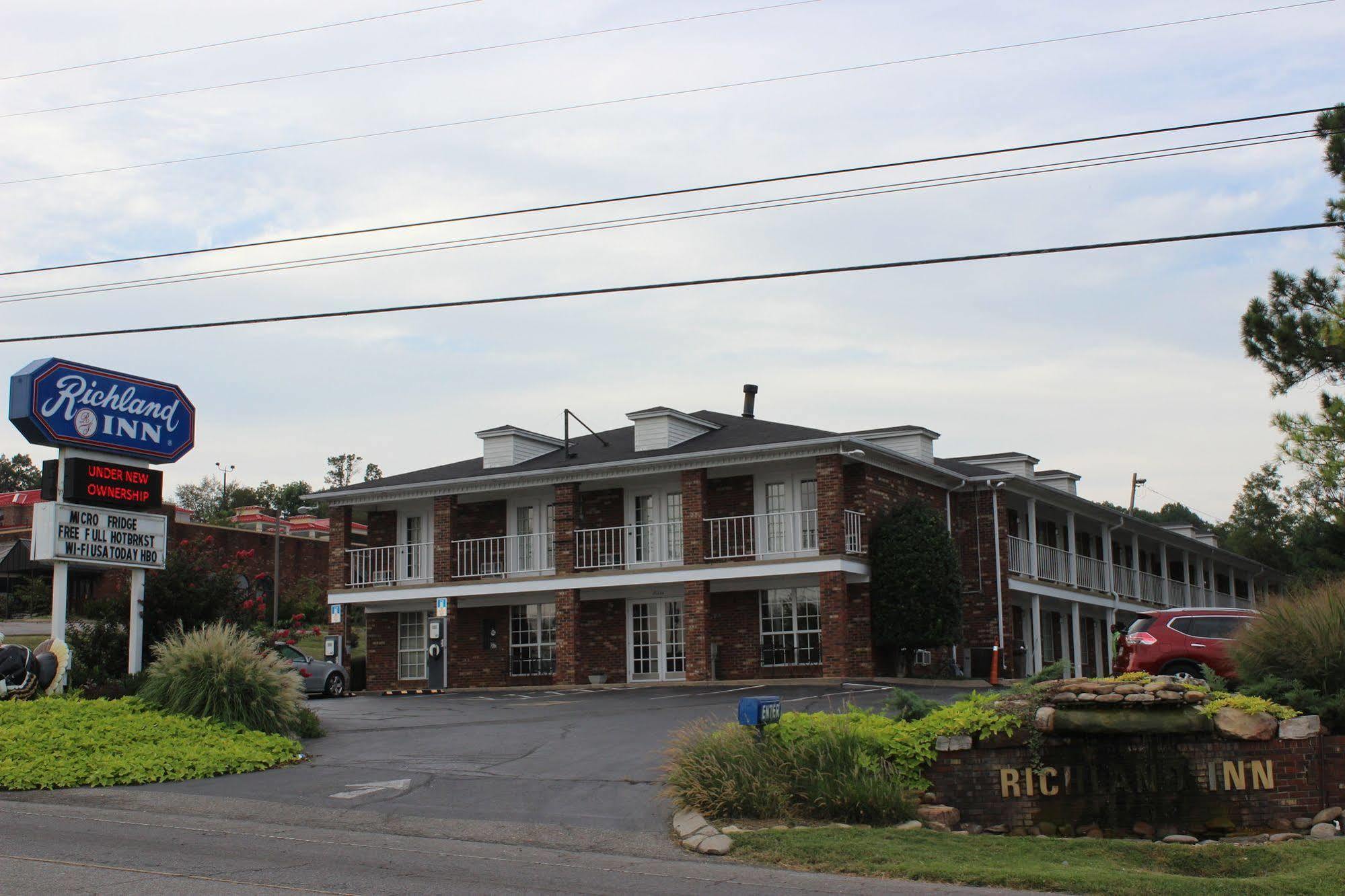 Quality Inn Pulaski Exterior photo